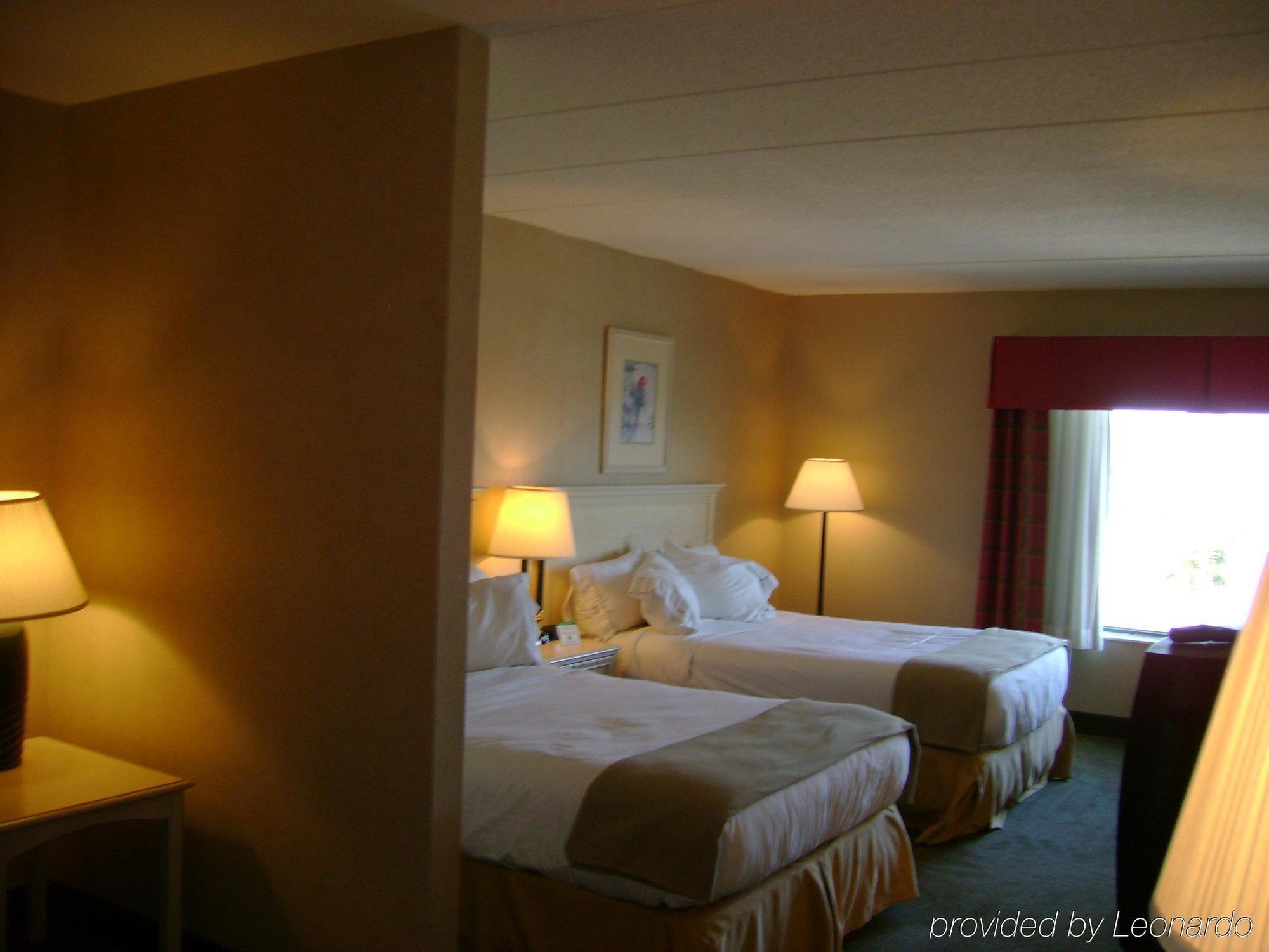 Holiday Inn Express & Suites - Ocean City, An Ihg Hotel Room photo