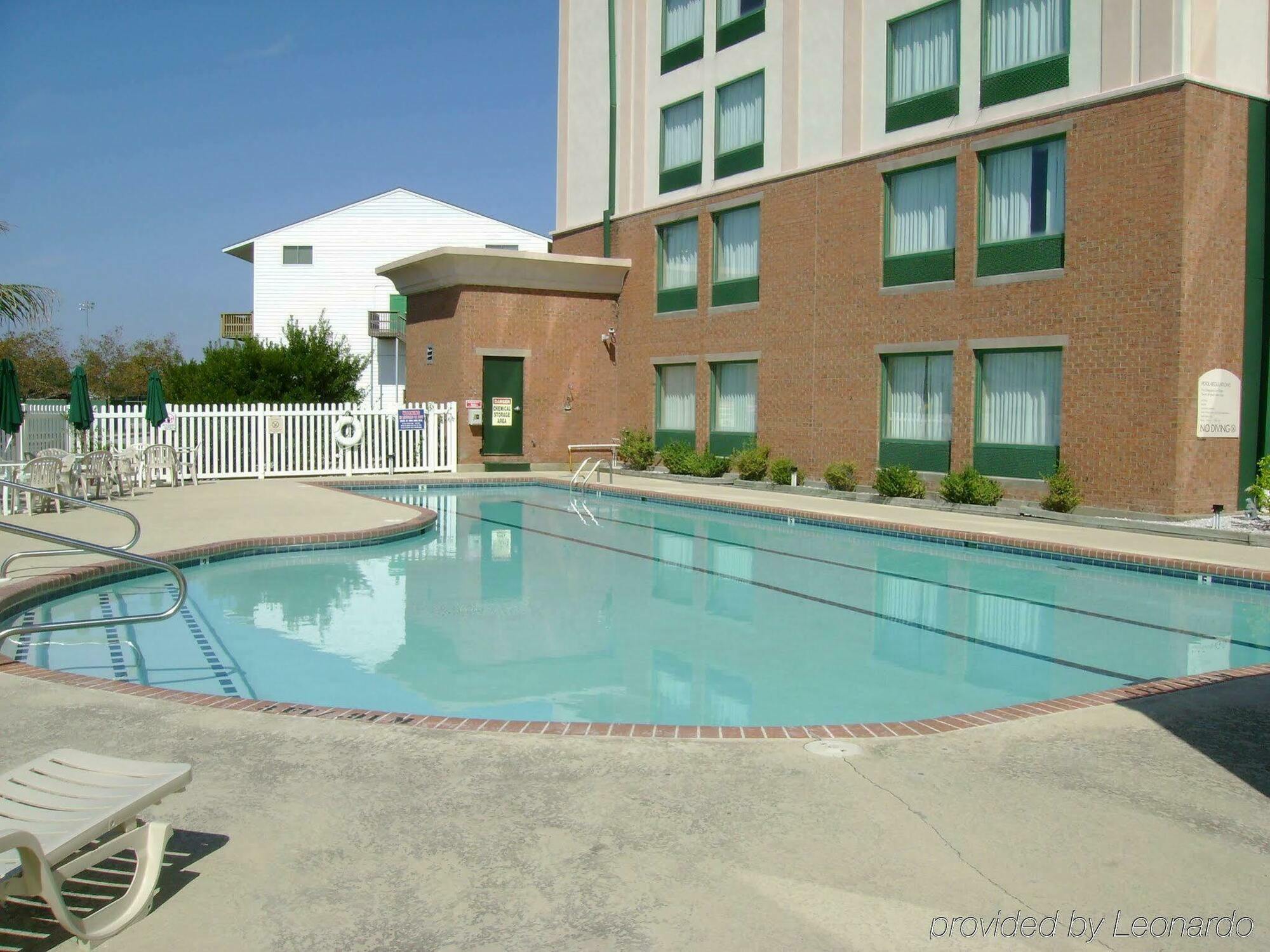 Holiday Inn Express & Suites - Ocean City, An Ihg Hotel Exterior photo